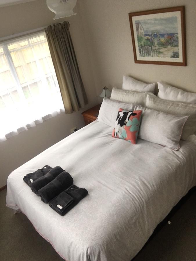 Pukeko Lodge Bnb New Plymouth Bagian luar foto