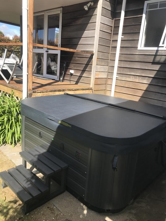 Pukeko Lodge Bnb New Plymouth Bagian luar foto