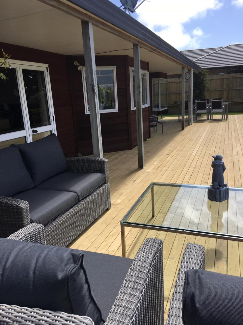 Pukeko Lodge Bnb New Plymouth Bagian luar foto